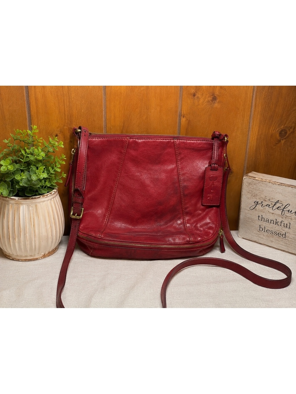 Fossil Red Leather Crossbody Vintage Distressed Patina Convertible Suede Bottom